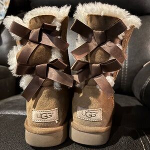 Meet your Posher, Caressa